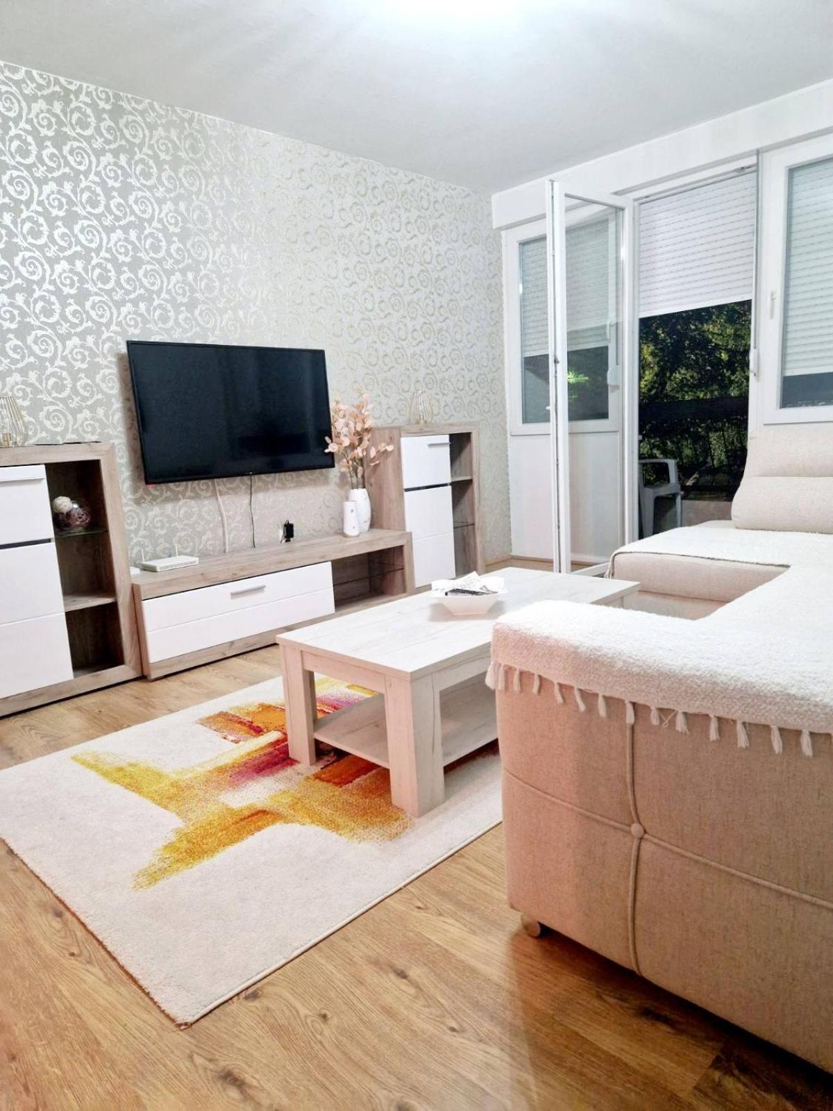 Esperanto Appartement Vranje Buitenkant foto
